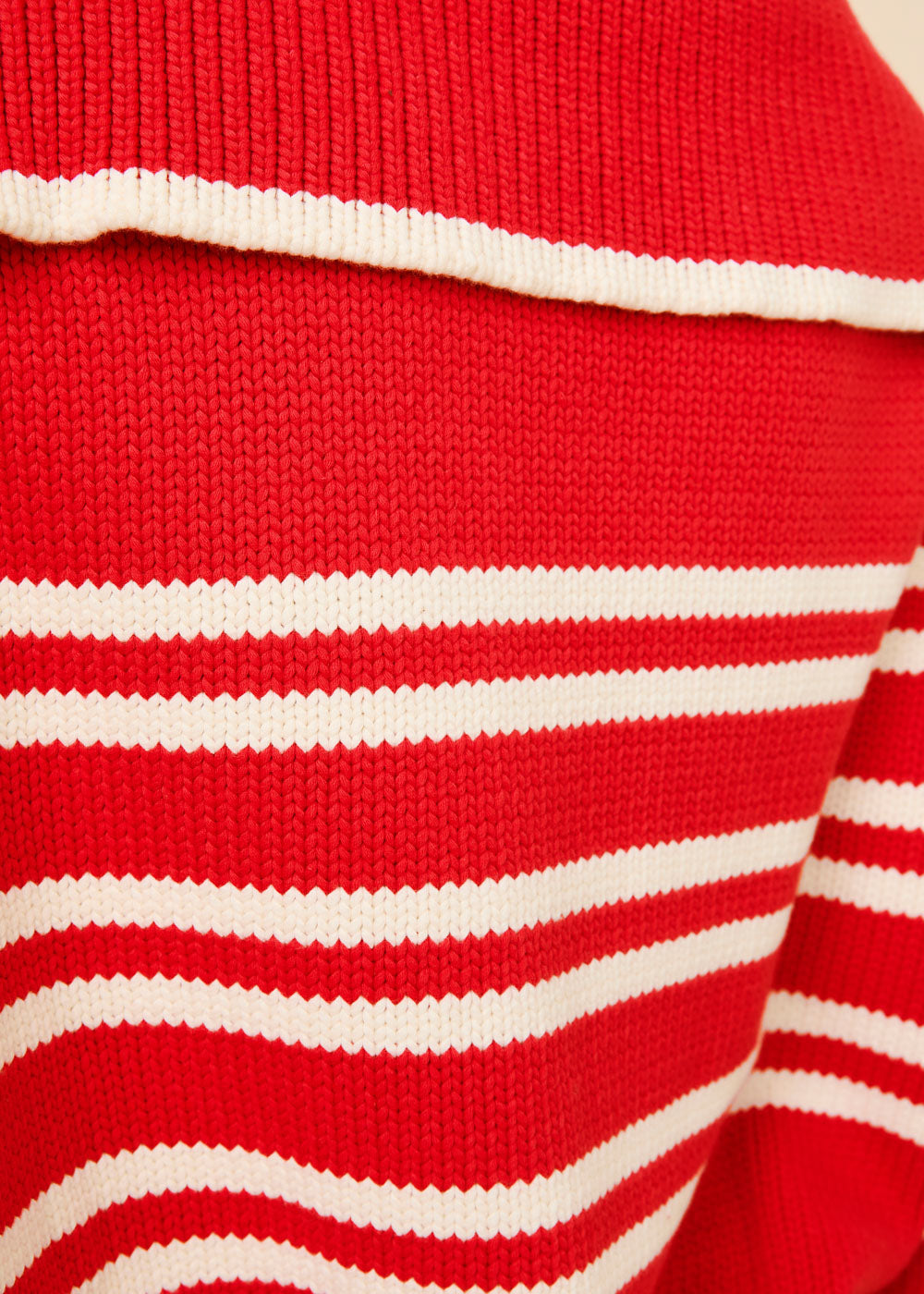 Lola Pullover Apple Red - Solid & Striped